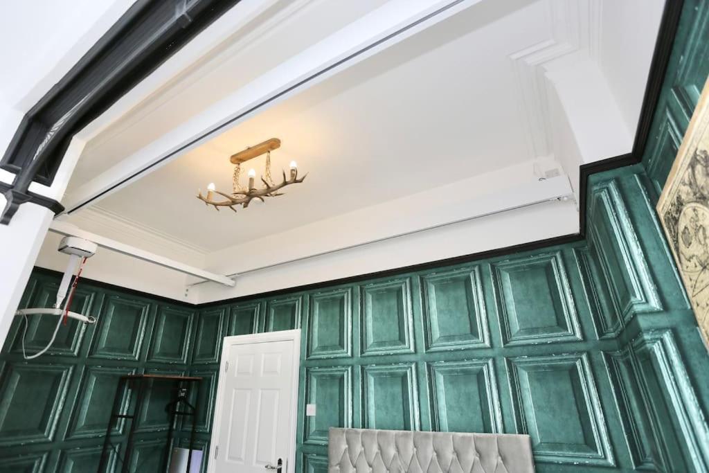 The Hot Tub Townhouse By Holiday Heim Lytham St Annes Kültér fotó